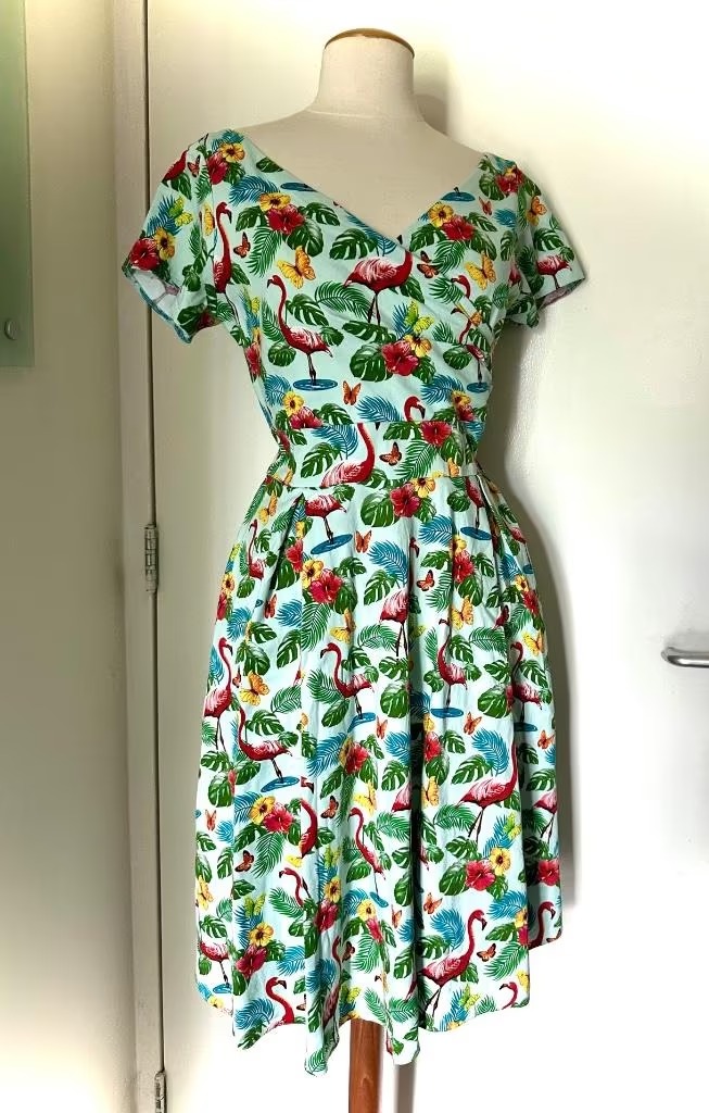 Colored Flamingo Dress &Ndash; 2 &Ndash; Compraya 507 Colored Flamingo Dress - Image 2